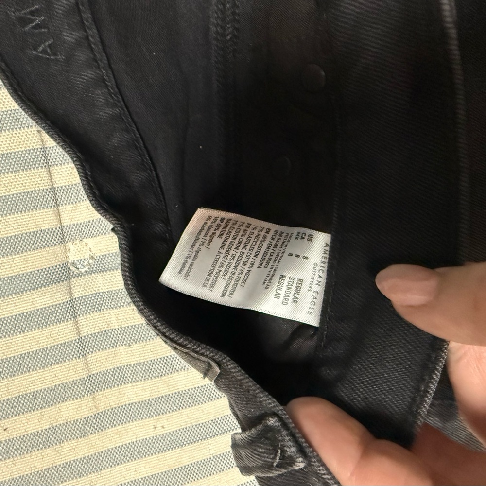 American Eagle Outfitters Black Barrel Jeans - Picture 3 of 3